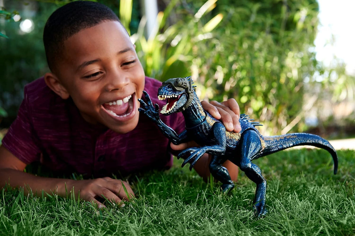 MAGNETOE Indoraptor with giant claws and glowing eyes for thrilling play