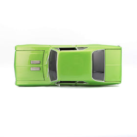 Maisto 1:24-scale Nova SS chassis detail highlights realistic undercarriage.