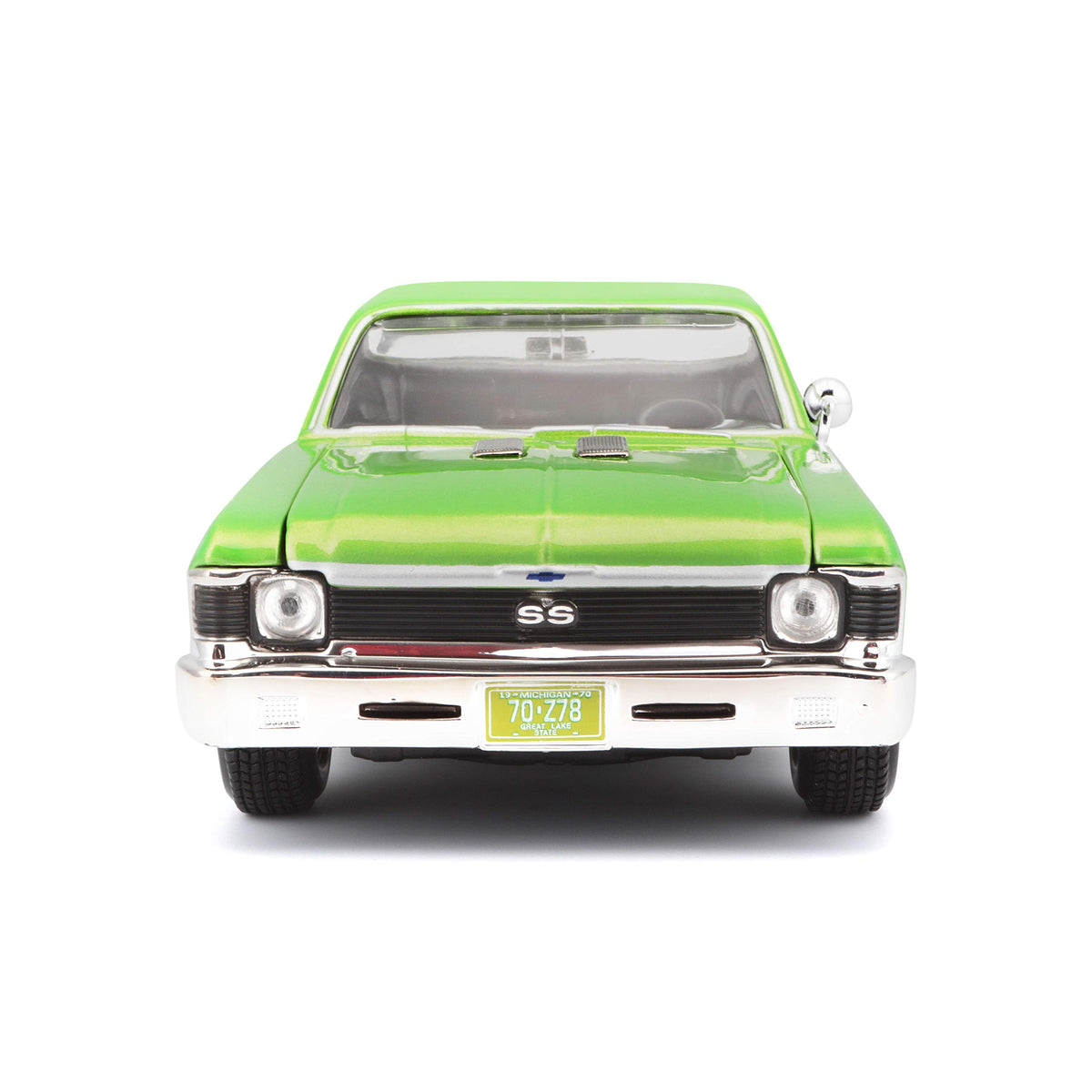 Maisto 1970 Nova SS opened hood reveals die-cast engine detail.