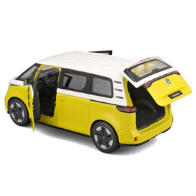 Maisto 1:24 SE VW ID. Buzz doors open for interactive play and display