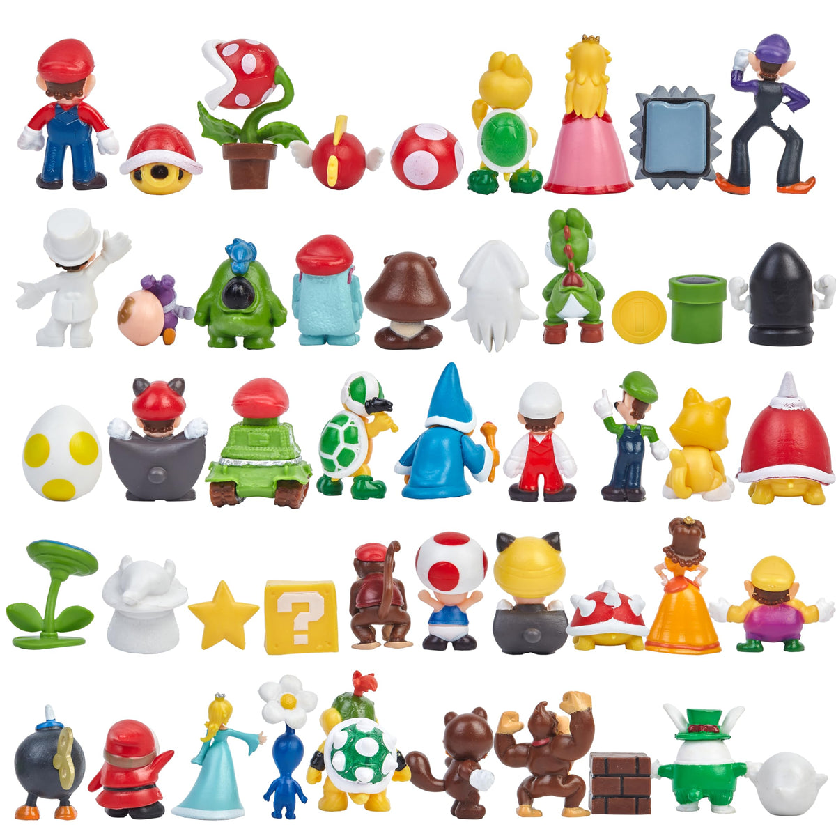 Luigi mini figurines from MALABALA ready as cupcake toppers and desk decor