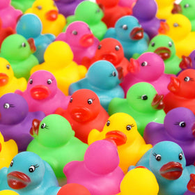 Maliweg 378-pack mini rubber ducks set floats and squeaks for bath time fun