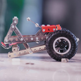 Maluvrian Erector Set bonding time: build together for family-friendly learning
