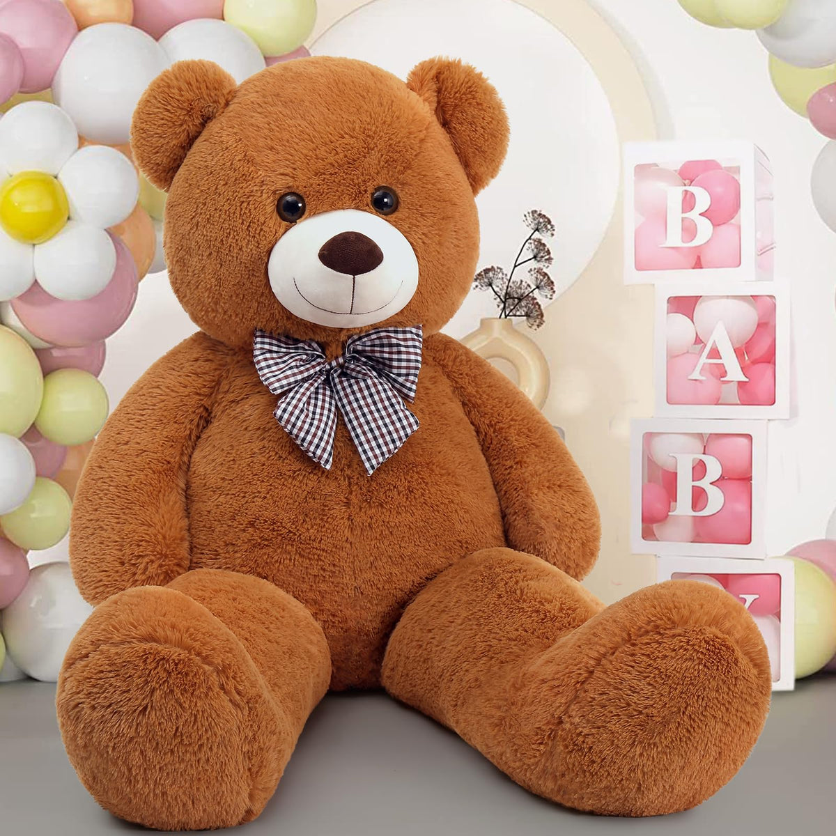 MaoGoLan giant bear adds playful warmth to bedroom decor.