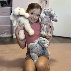 MaoGoLan bunny plush party decor adds whimsical touches