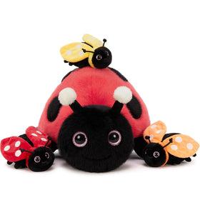 MaoGoLan Child cuddling the mama plush during bedtime routine.