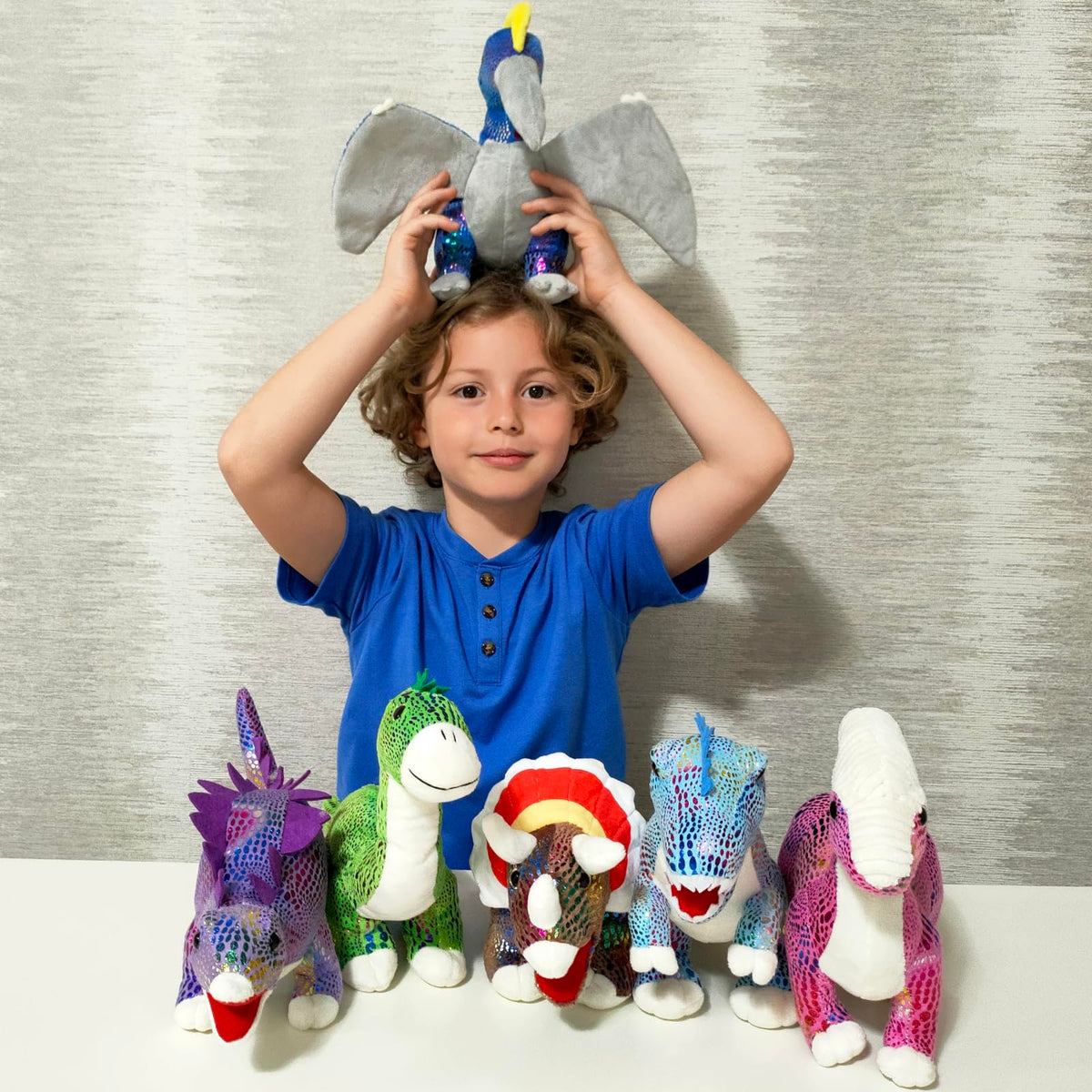 Maogolan dino squad velociraptor plush: fast, imaginative play and shelf appeal.