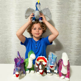 Maogolan dino squad velociraptor plush: fast, imaginative play and shelf appeal.