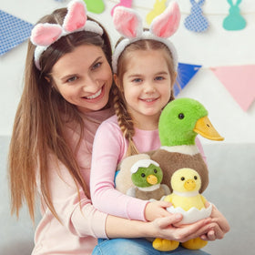 MaoGoLan zippered egg detail promotes pretend play and learning.