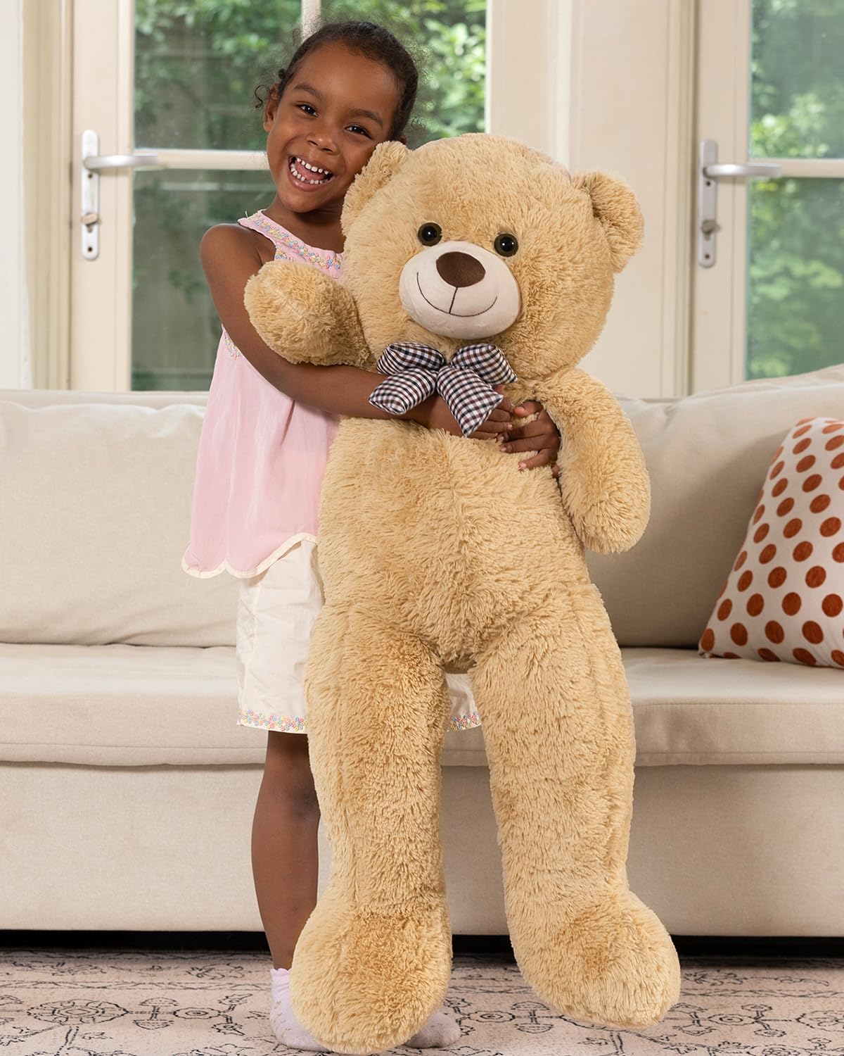 Maogolan Giant Teddy Bear room decor setup, adds charm to space.