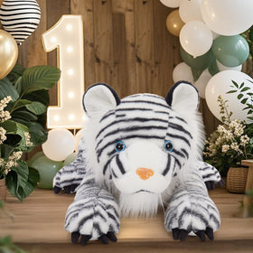 MaoGoLan tiger plush demonstrating easy care and long-lasting fluff