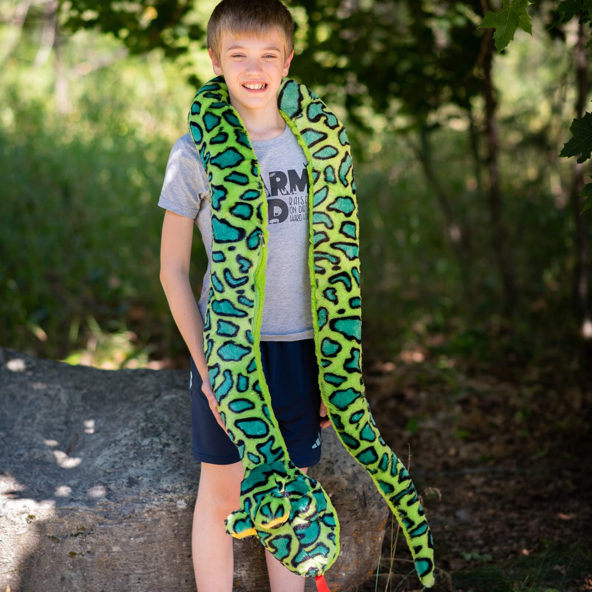 MaoGoLan green boa constrictor plush with secure stitching for safe play.