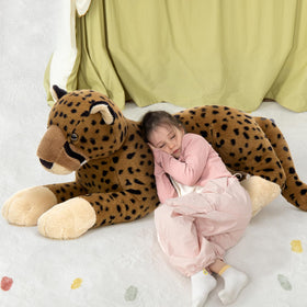MaoGoLan large cheetah stuffed animal side view for storytelling.