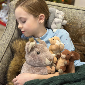 MaoGoLan Squirrels skin-friendly materials ensure safe hugs.