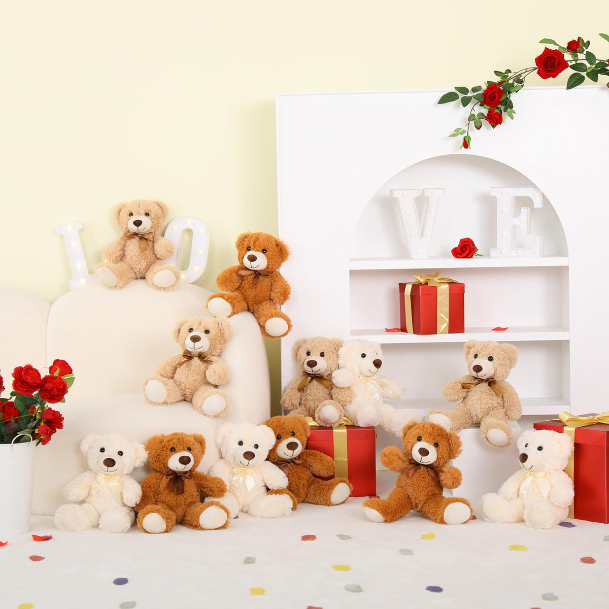 MaoGoLan teddy bears used as centerpiece decorations at events