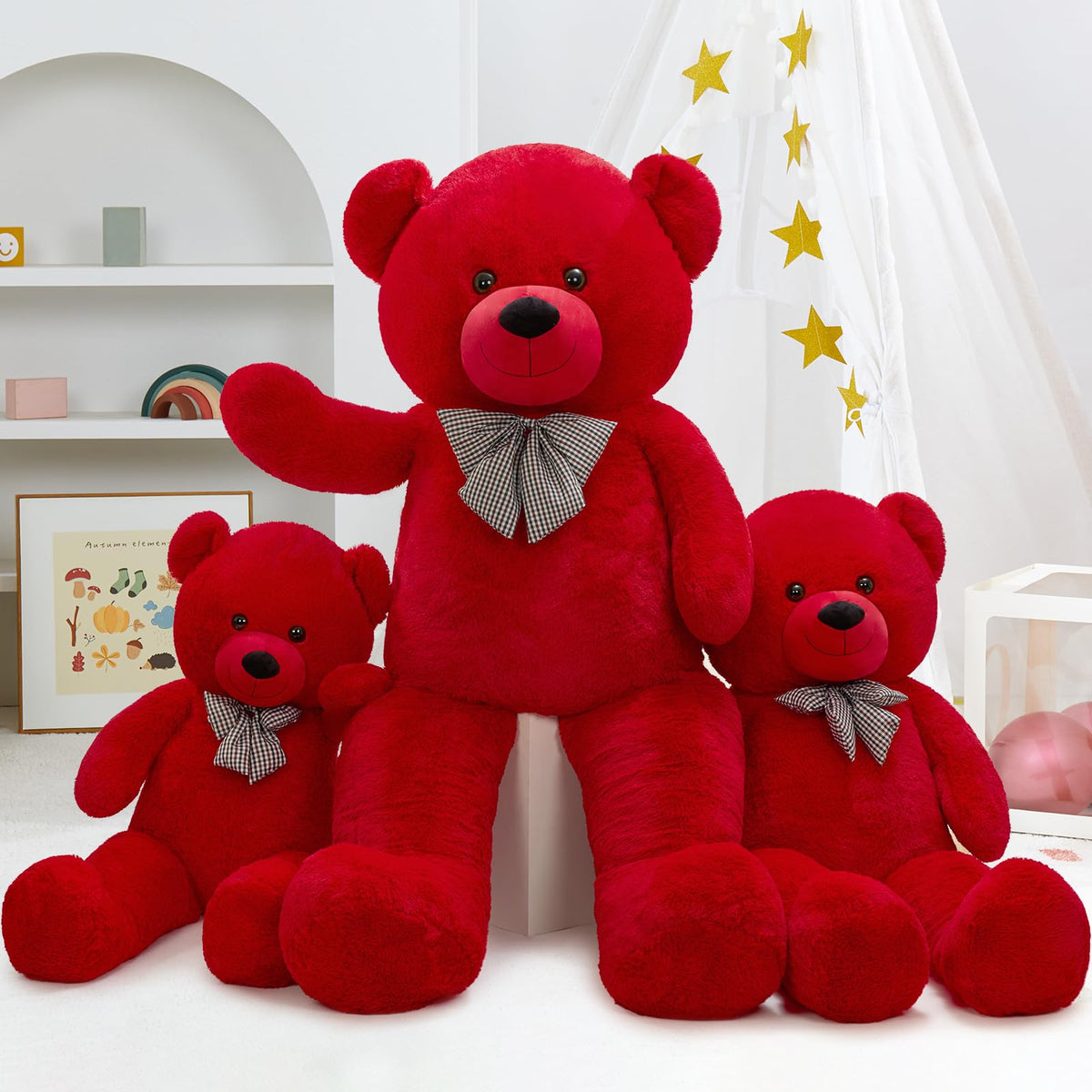MaoGoLan unboxing moment with a soft red teddy.