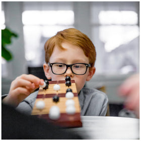 Marbles Rock Me Archimedes two-player action invites friendly competition and focus.