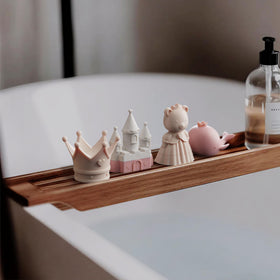 MarcZero princess bath-time joy in pink invites family water play