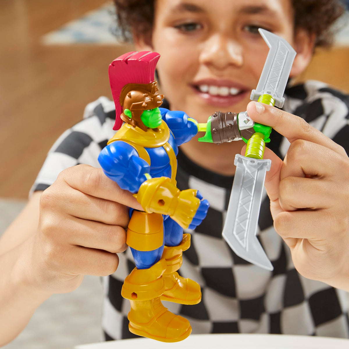 Infinity Gauntlet accessory adds iconic power to the MixMashers lineup.