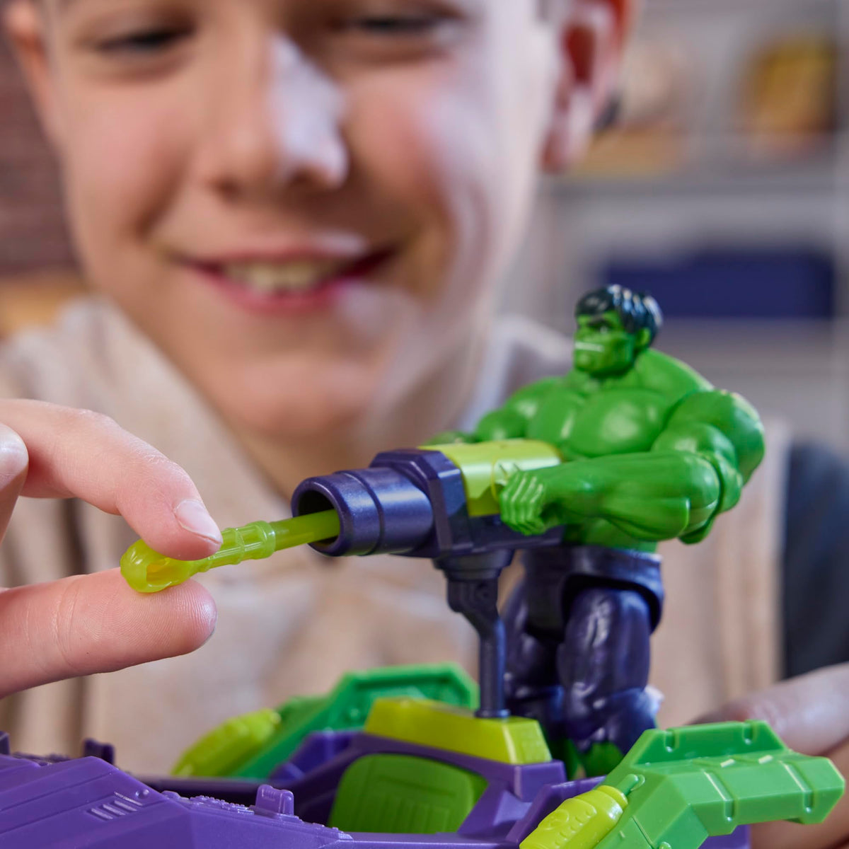 Marvel Hulk 4-inch poseable figure with classic green and purple deco.