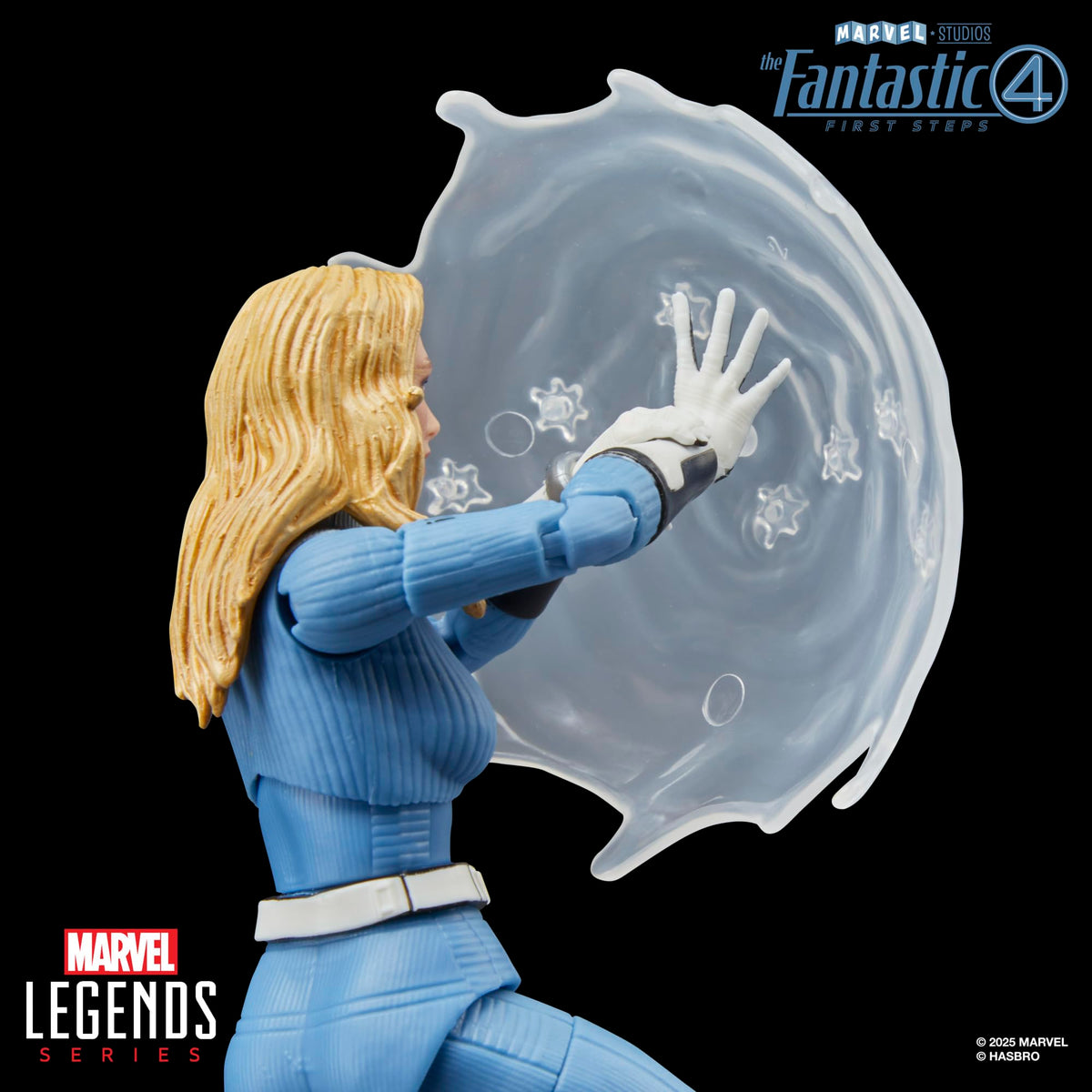 Alternate hands and shield FX accessories with Marvel's Invisible Woman