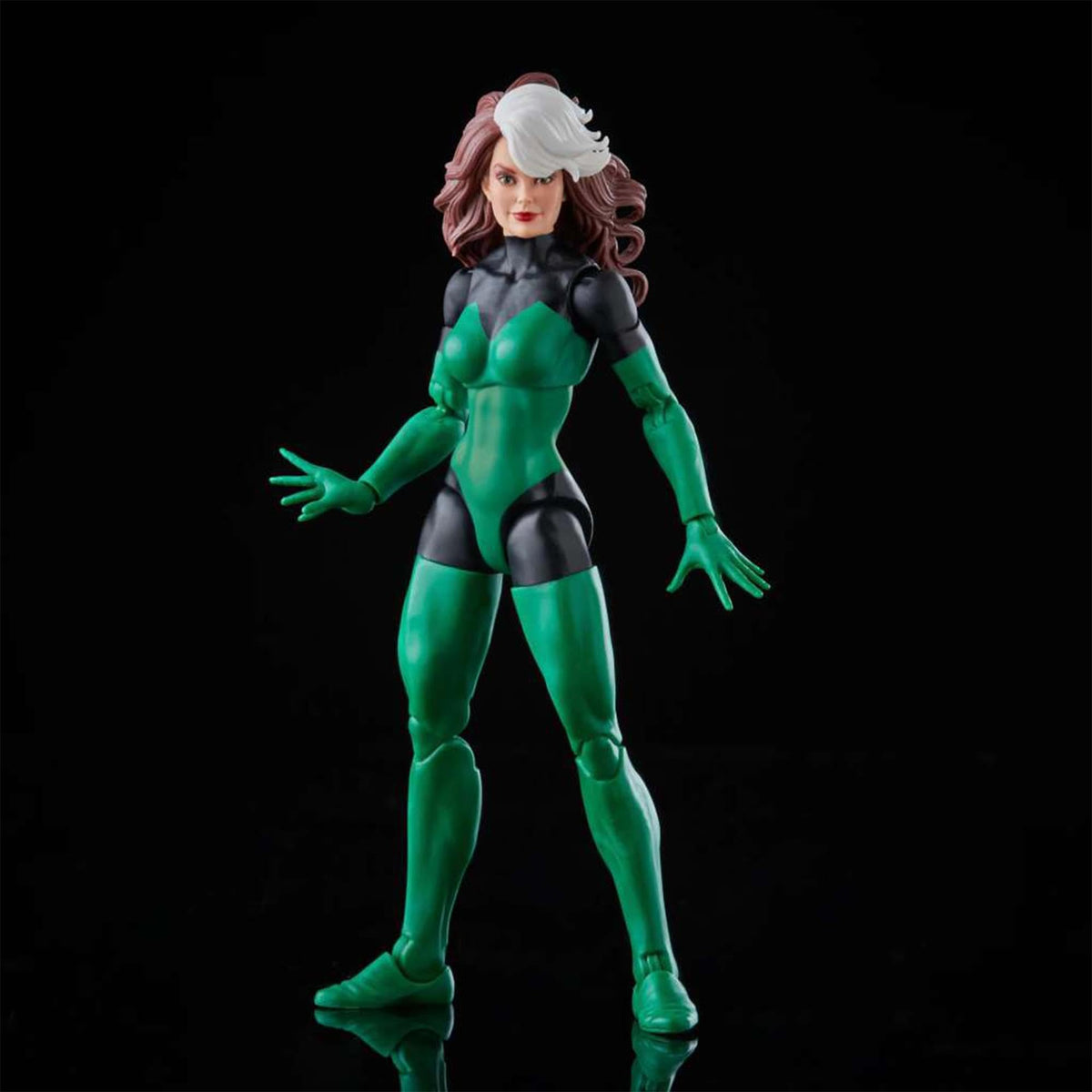 Marvel Rogue alternate hands accessory 2 enables expressive poses.