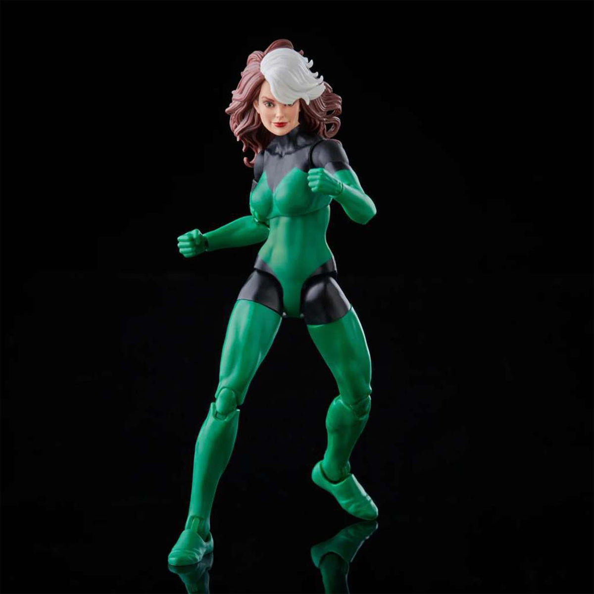 Marvel Rogue outback Savage Land scene highlights adventurous storytelling.