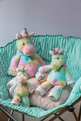 Mary Meyer Fro-Yo Unicorn features pink mane and tail for imaginative tea parties.