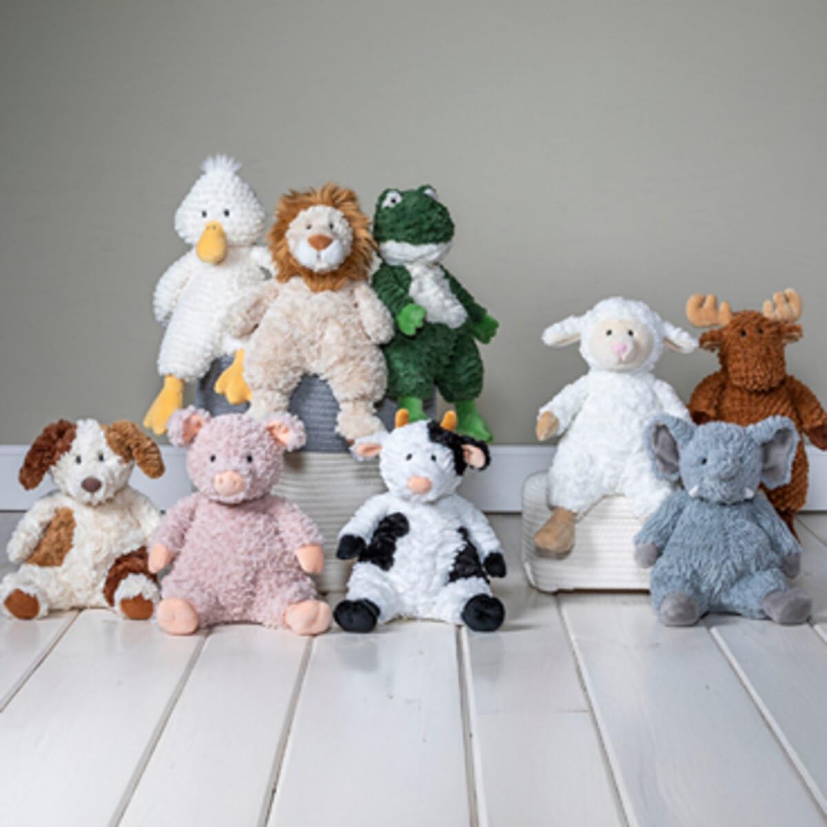 Mary Meyer Snuggables Dog face plush with friendly look for imaginative play.