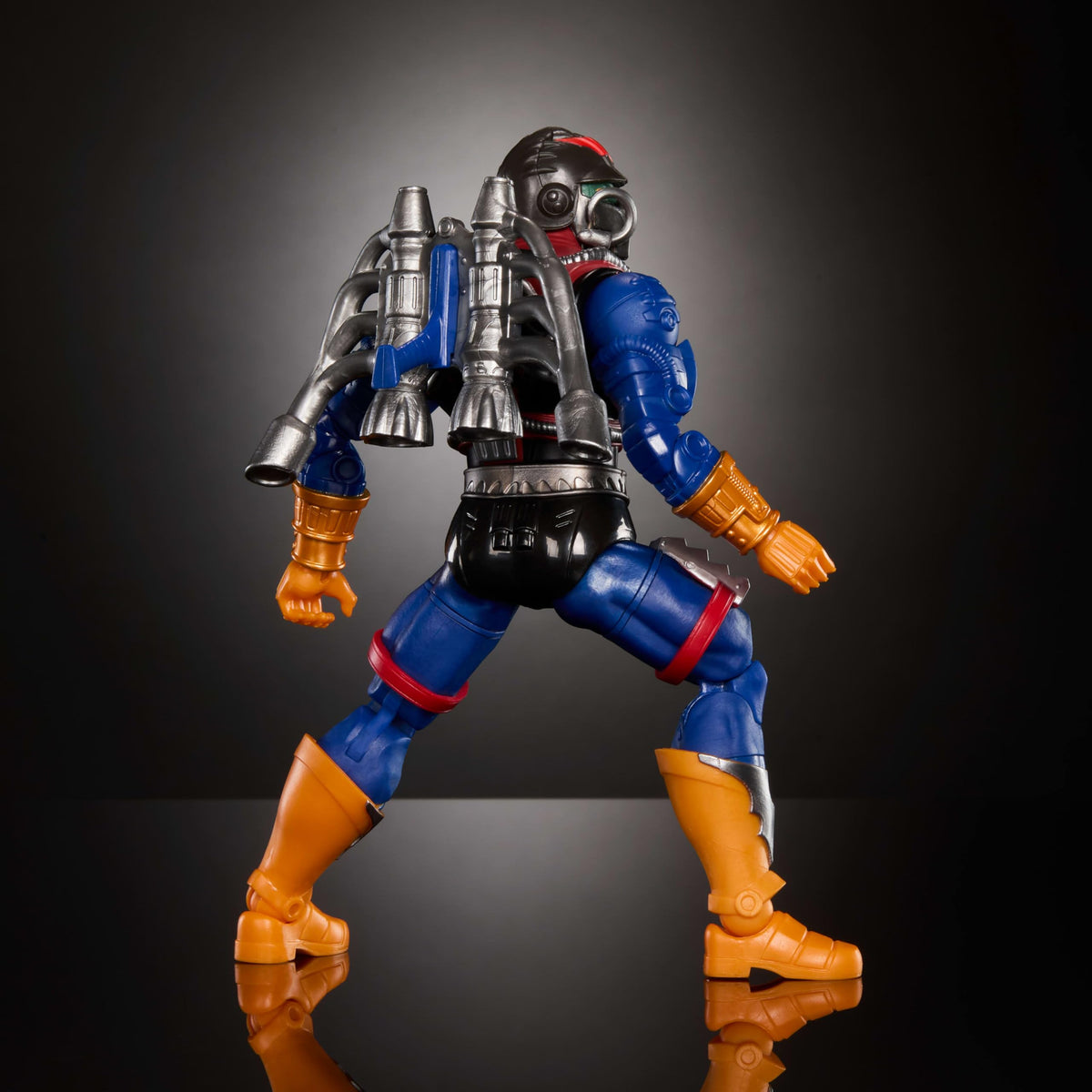 New Etheria Dragstor pose-ready figure for dramatic MOTU action.