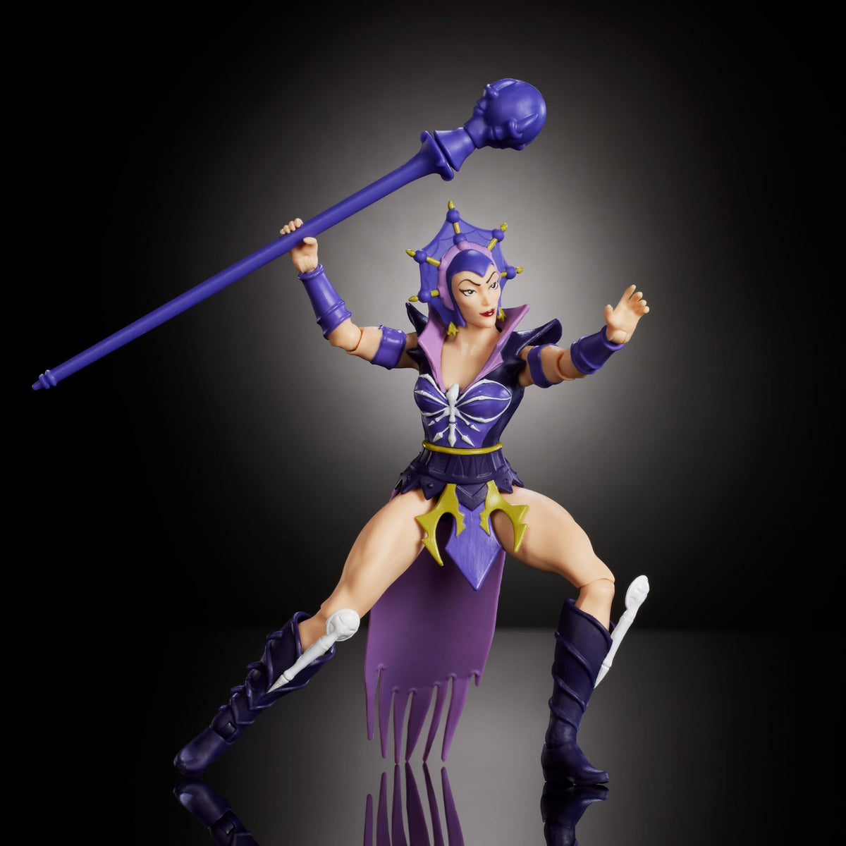 Masters of the Universe Origins Evil-Lyn removable parts for mix-and-match customization