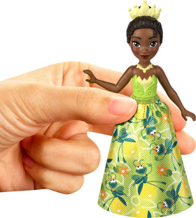 Mattel Jasmine doll with removable skirt invites adventurous dress-up moments.