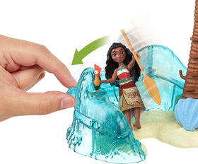 Mattel Moana 2 Moana doll 3.5-inch posable for action poses.