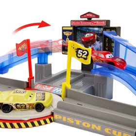 Ramp stunt lets Lightning McQueen leap over the grandstand