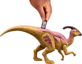 Bold display-ready figure stands in a dynamic battle pose.