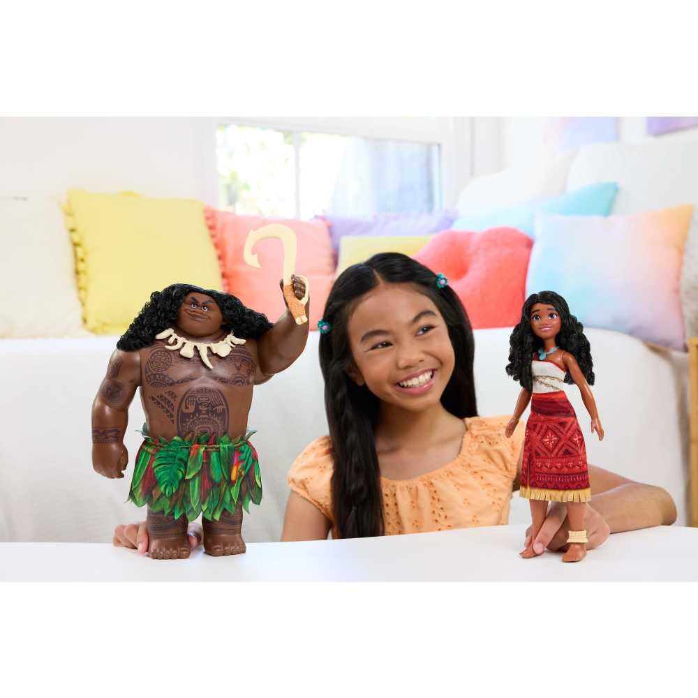 Mattel Maui in adventure outfit with hook for action-filled stories.