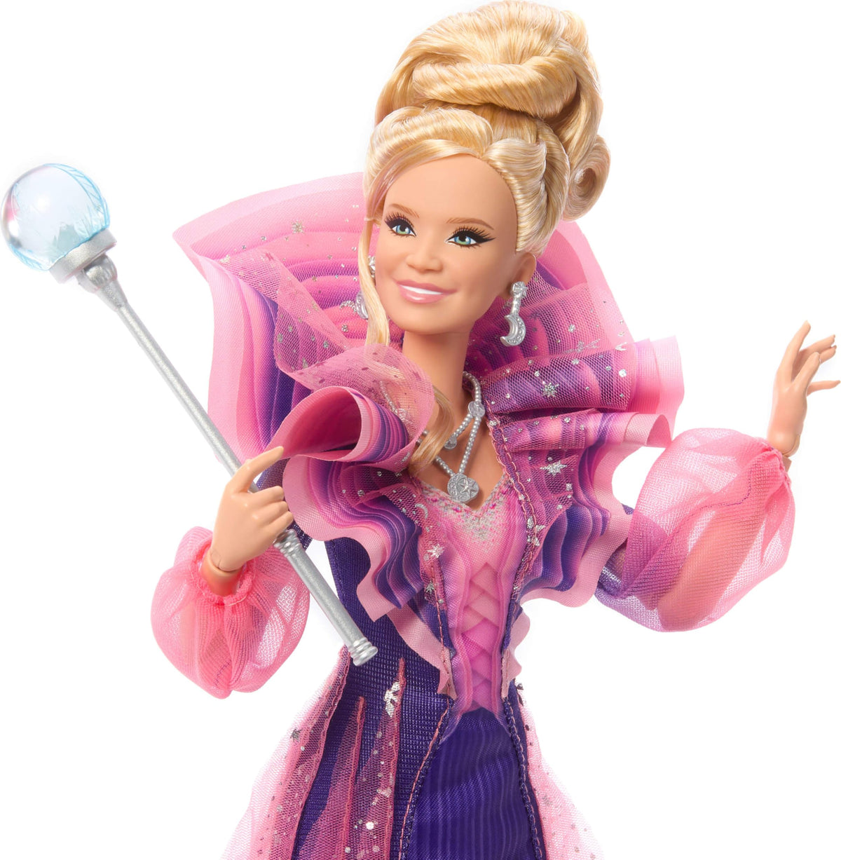 Mattel Wicked Moon deluxe outfit enables quick costume changes for imaginative storytelling