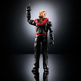 Iconic accessories included for authentic display and storytelling with Solo Sikoa