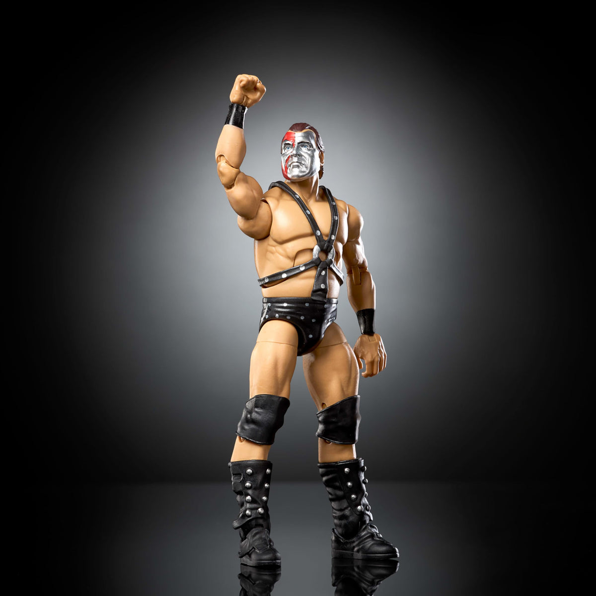 Mattel WWE Elite includes swappable hands and iconic accessories for versatile play.