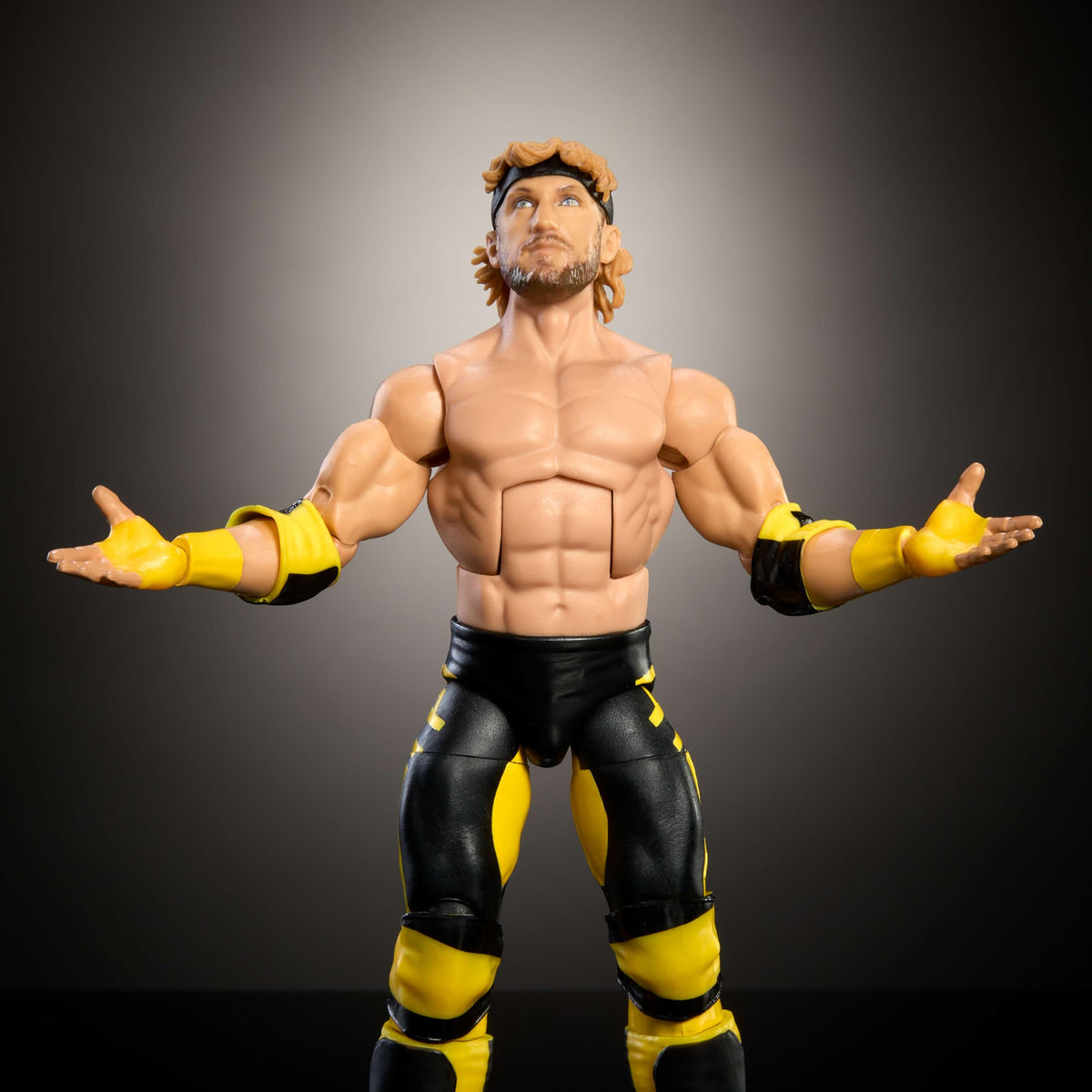 Mattel WWE Top Picks swappable hands set enables varied stances and expressive display.