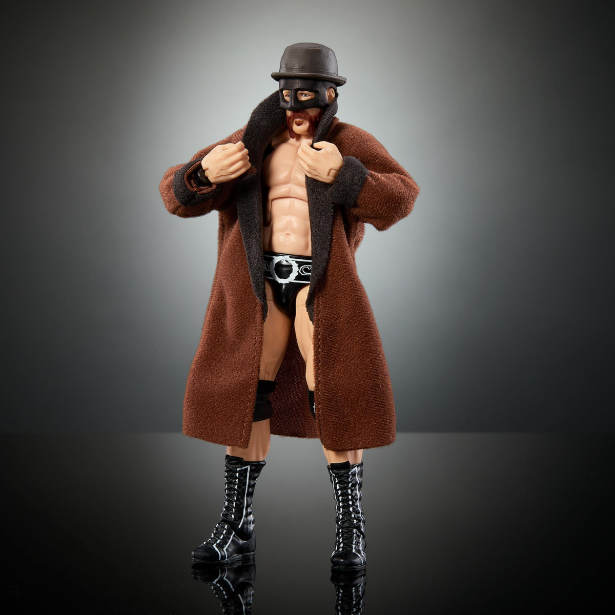 Mattel WWE Top Picks Sheamus ring gear enhances display and play scenarios