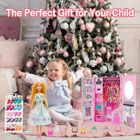 Hairdressing set and mirror support grooming and styling fun