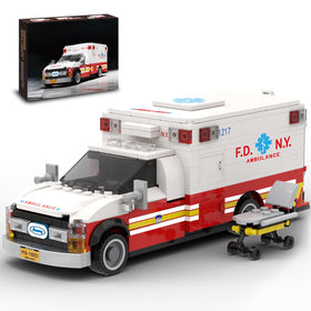 Mavo brix ambulance building set front view highlighting authentic exterior