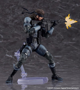 Max Factory Solid Snake tranquilizer gun accessory for classic scenes.