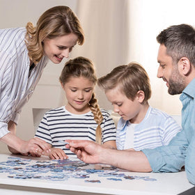 MaxRenard Starry Night gift-ready puzzle for art lovers.