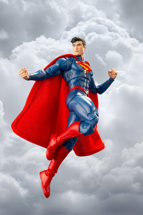 McFarlane Toys Superman New 52 Gold Label highly detailed sculpt for display