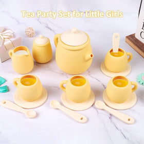 MCGMITT four silicone tea cups for kid-friendly storytelling tea party