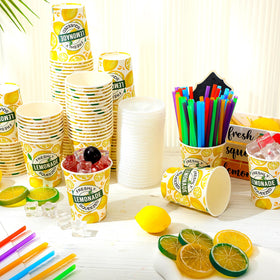 Meanplan lemonade cups with lemon pattern enhance festive drink presentation.