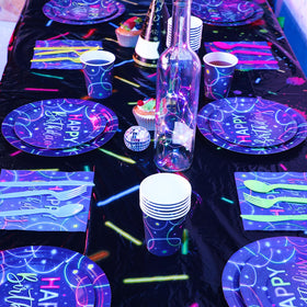 Meanplan neon birthday cups provide 9 oz capacity for easy party drinks