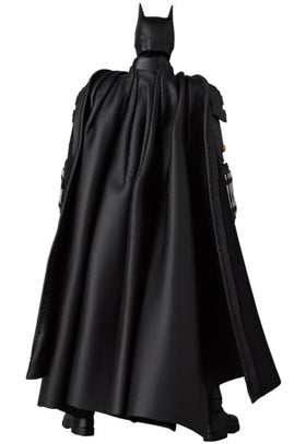 Medicom Batman MAFEX figure interchangeable hands expands pose options.